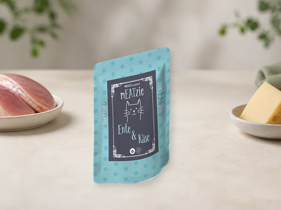 mEATzie Ente & Käse als Kategorie-Vorschau mit illustrativen Hinweisen auf Ente, Käse; offizielles Produktmotiv für Nassfutter für Katzen.